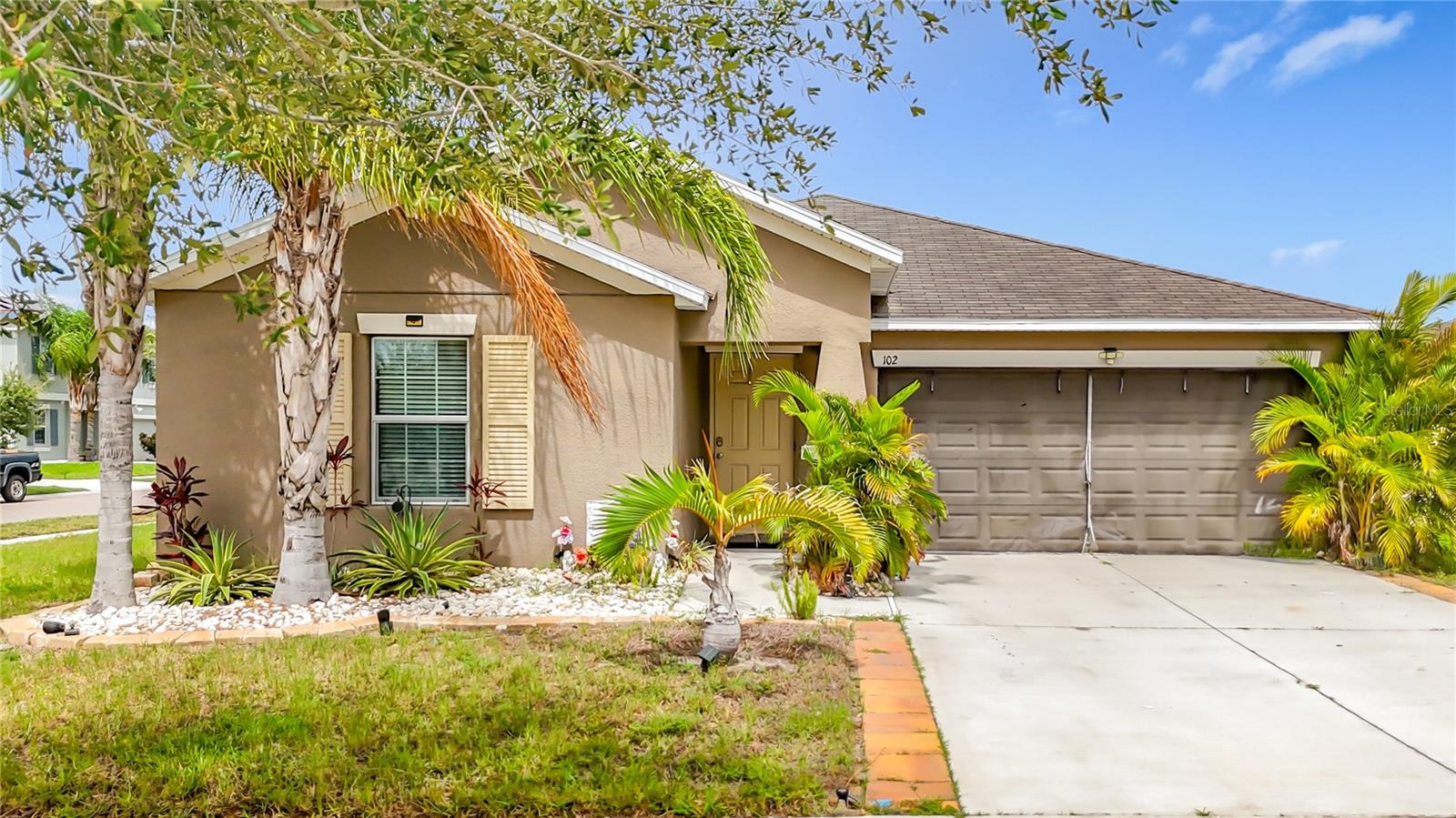 102 Cascade Bend Dr photo 1