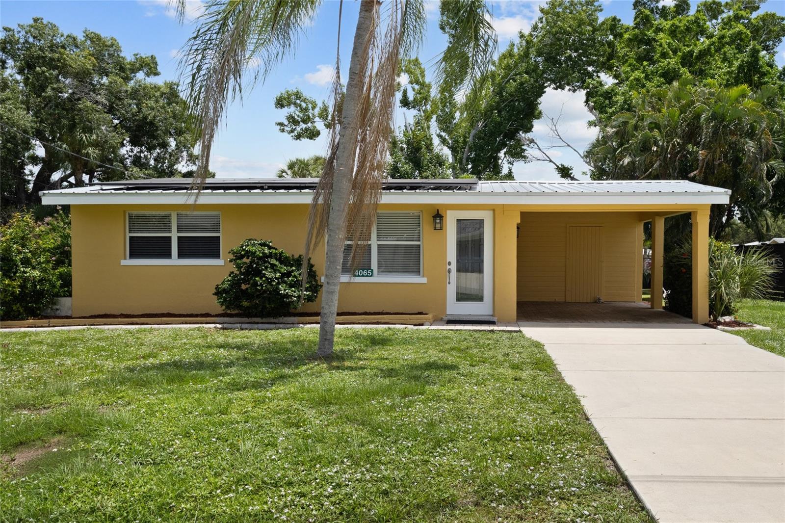 4065 Asbury Pl photo 1
