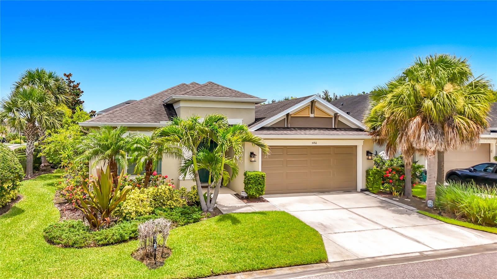 5766 Maypop Cir