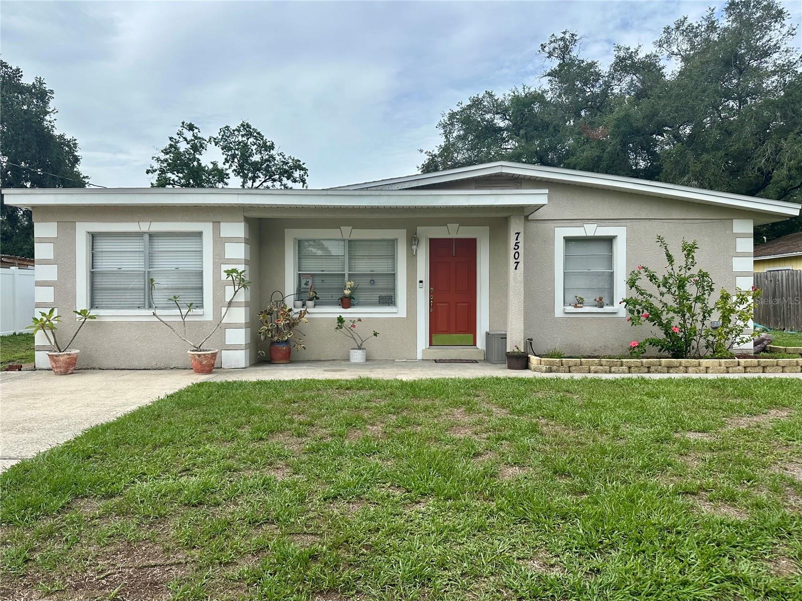 7507 Coral Vine Ln photo 1
