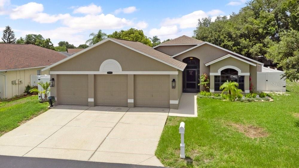 10551 Magrath Ln photo 1
