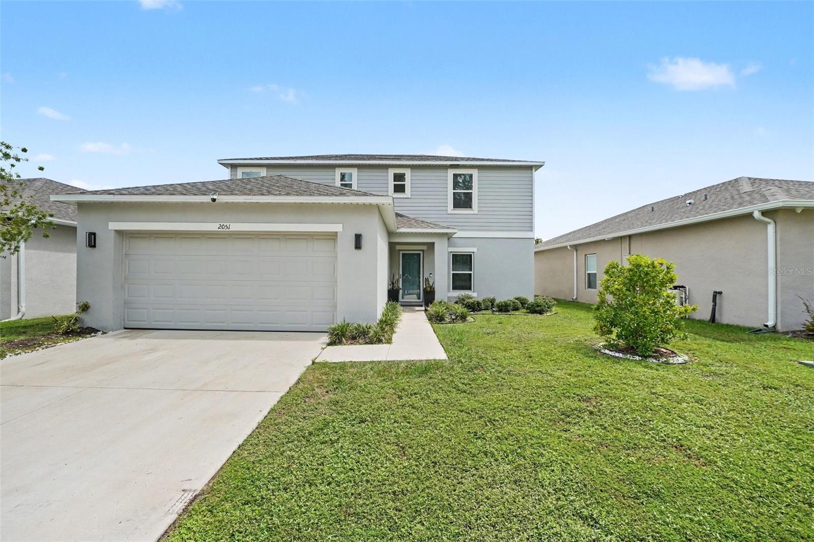 2051 Rosewood Cir photo 1