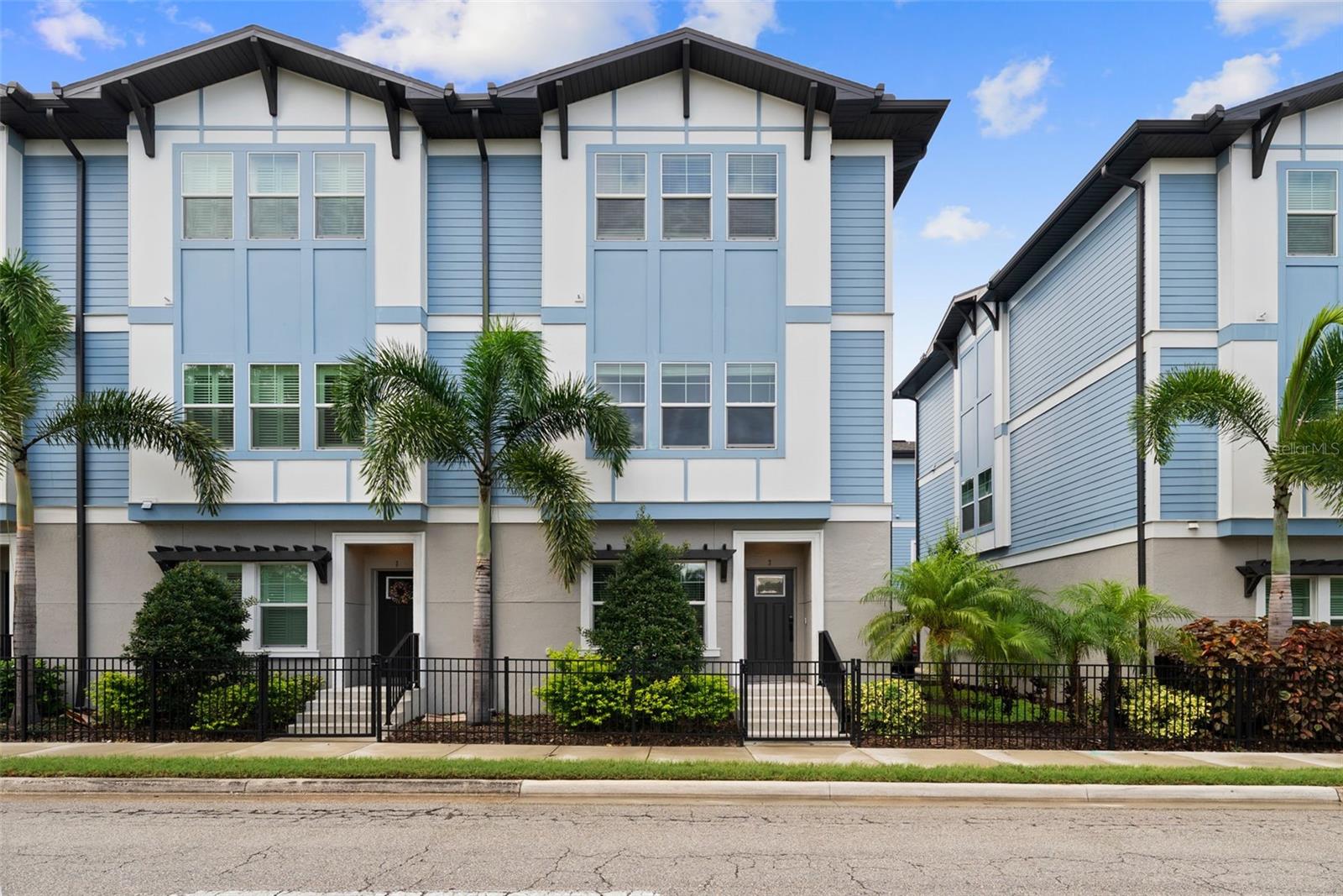 3122 W Azeele St #3