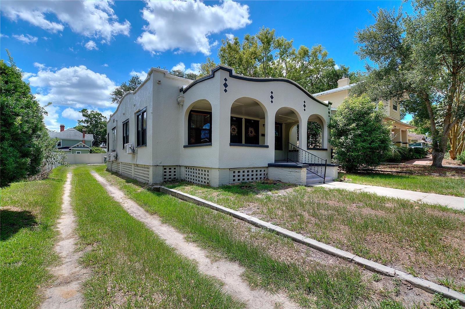 728 Johnson Ave