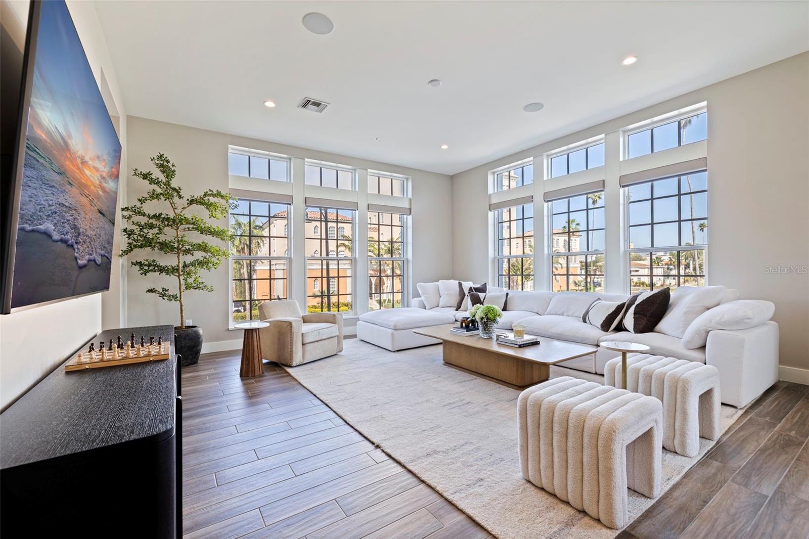 91 Davis Blvd #201