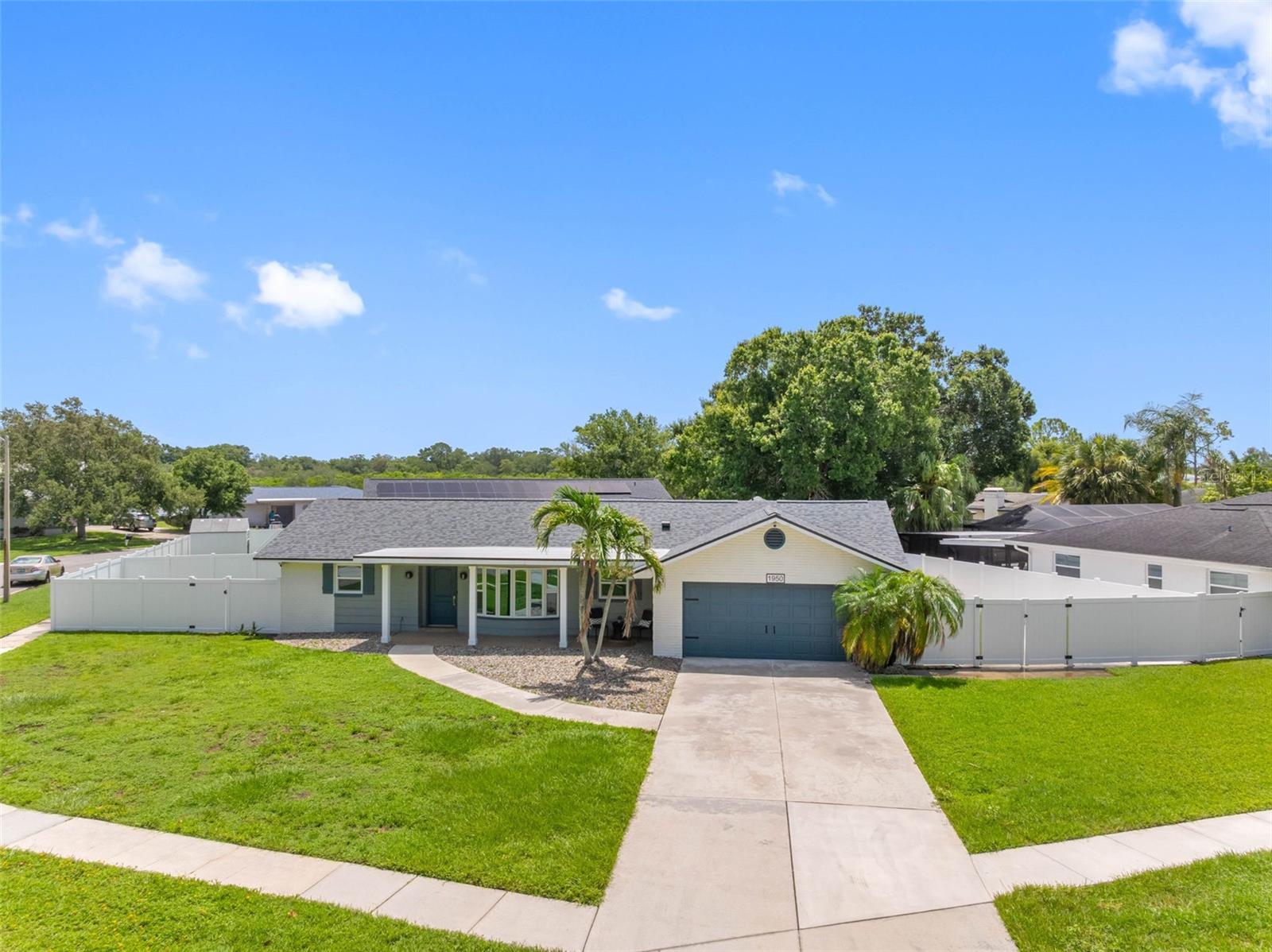 1950 Arvis Cir W