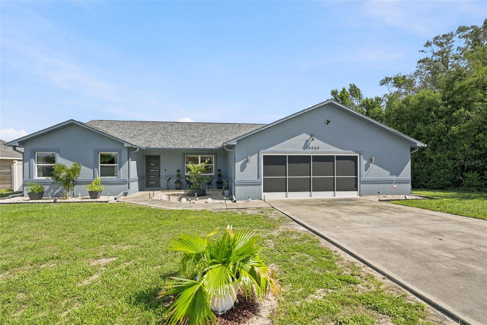 13323 Steves CT photo 1