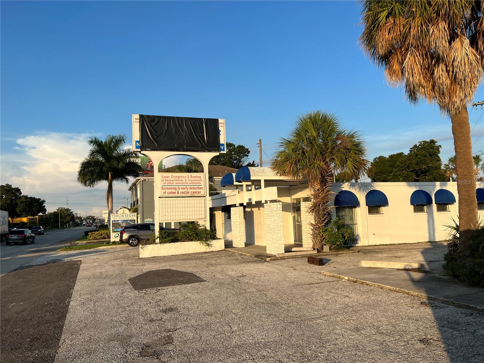 3901 Henderson Blvd
