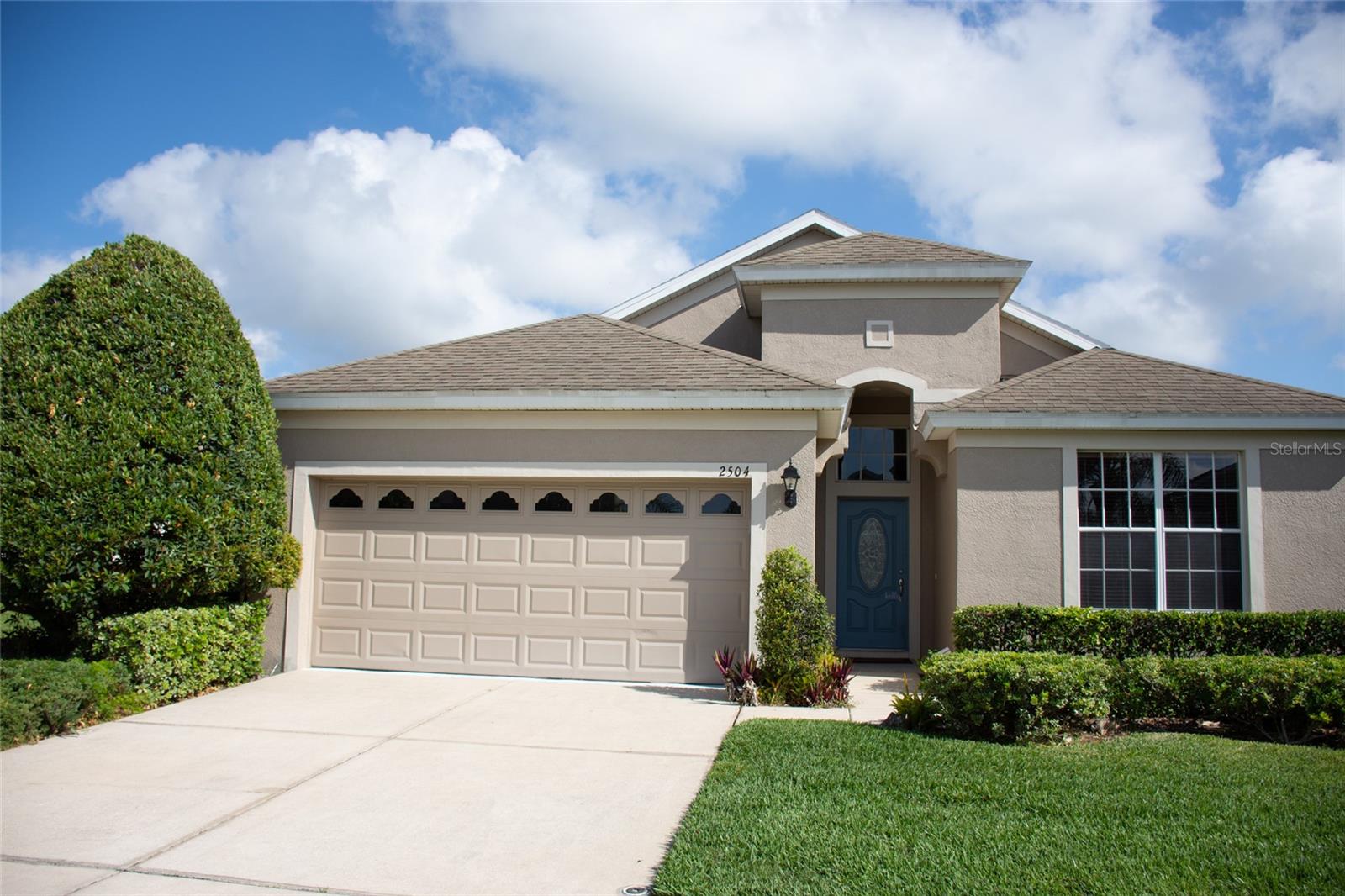 2504 Ladoga Dr photo 1