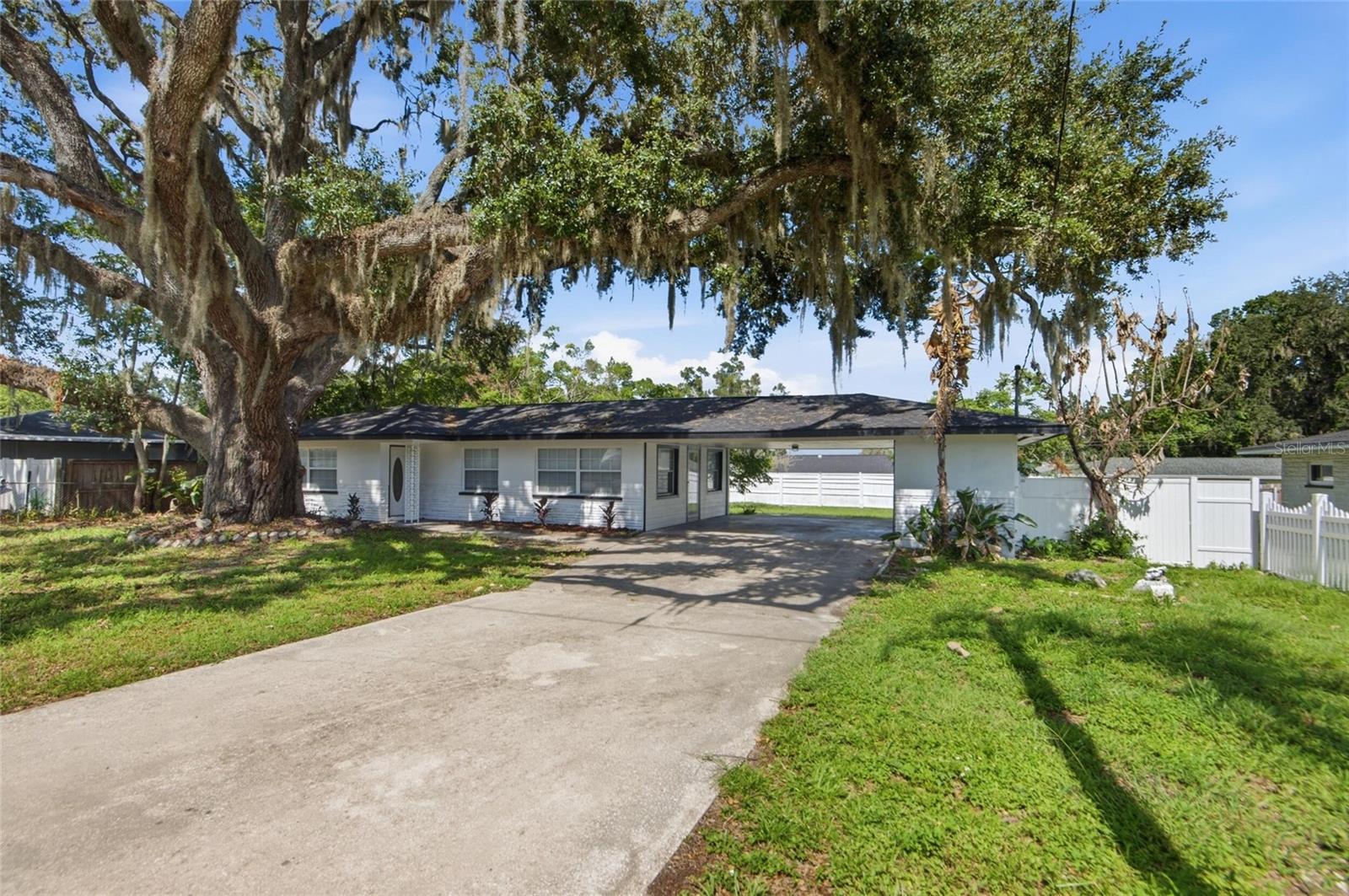 5511 Craig Dr