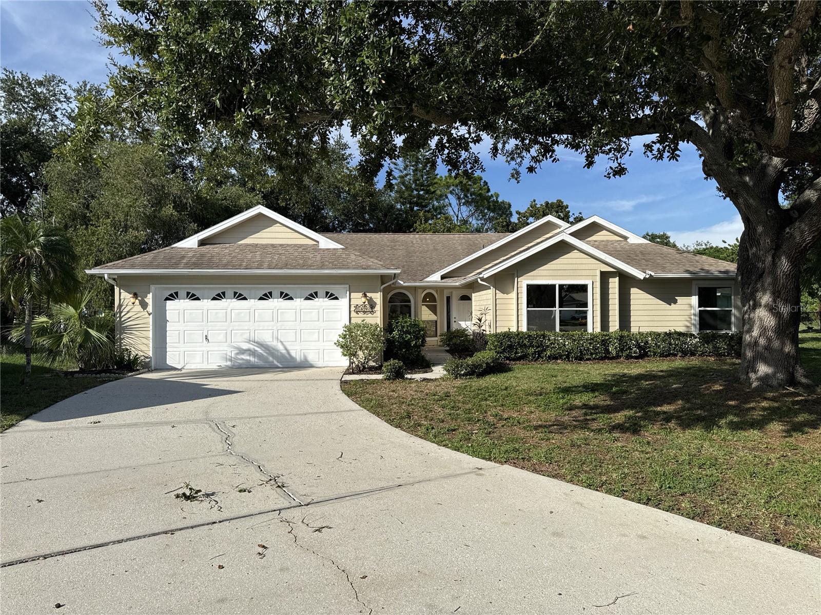 3174 57th Avenue Cir E photo 1