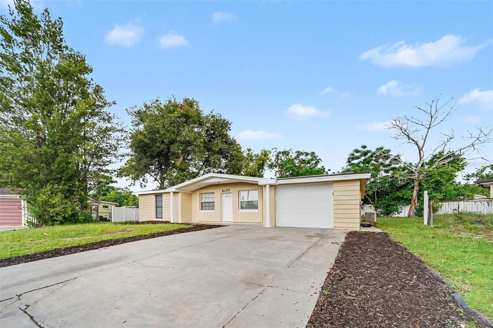 6177 Maplewood Dr