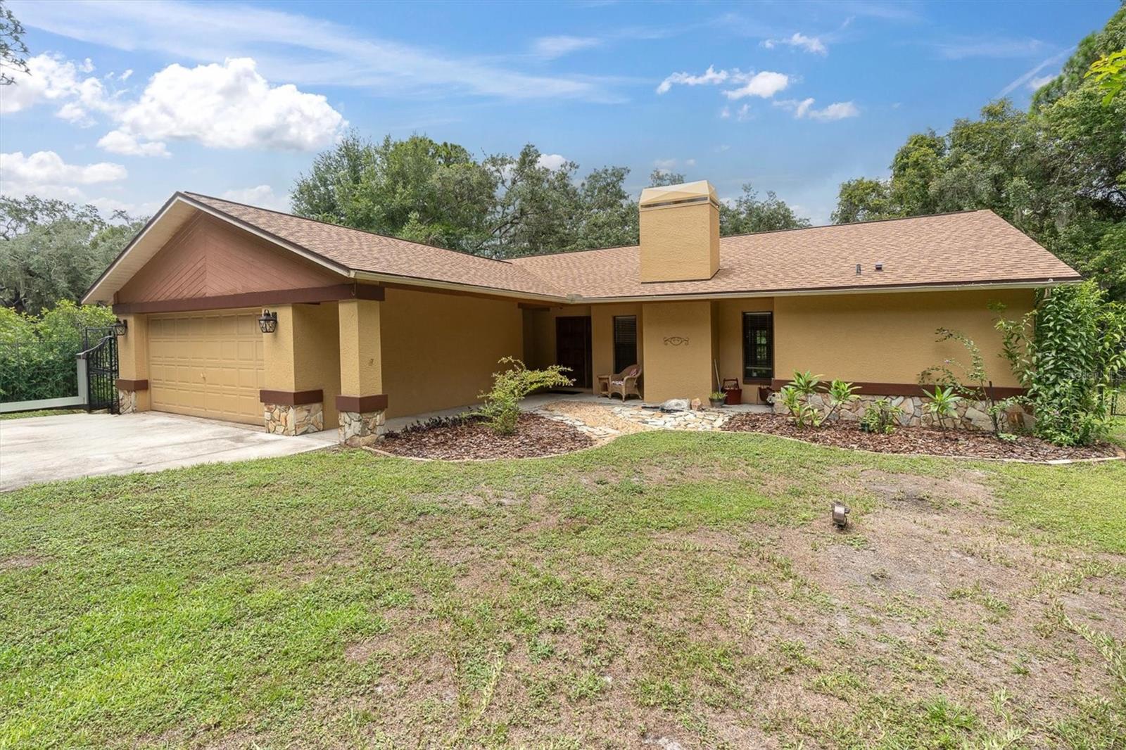 6812 Ridge Top Dr photo 1