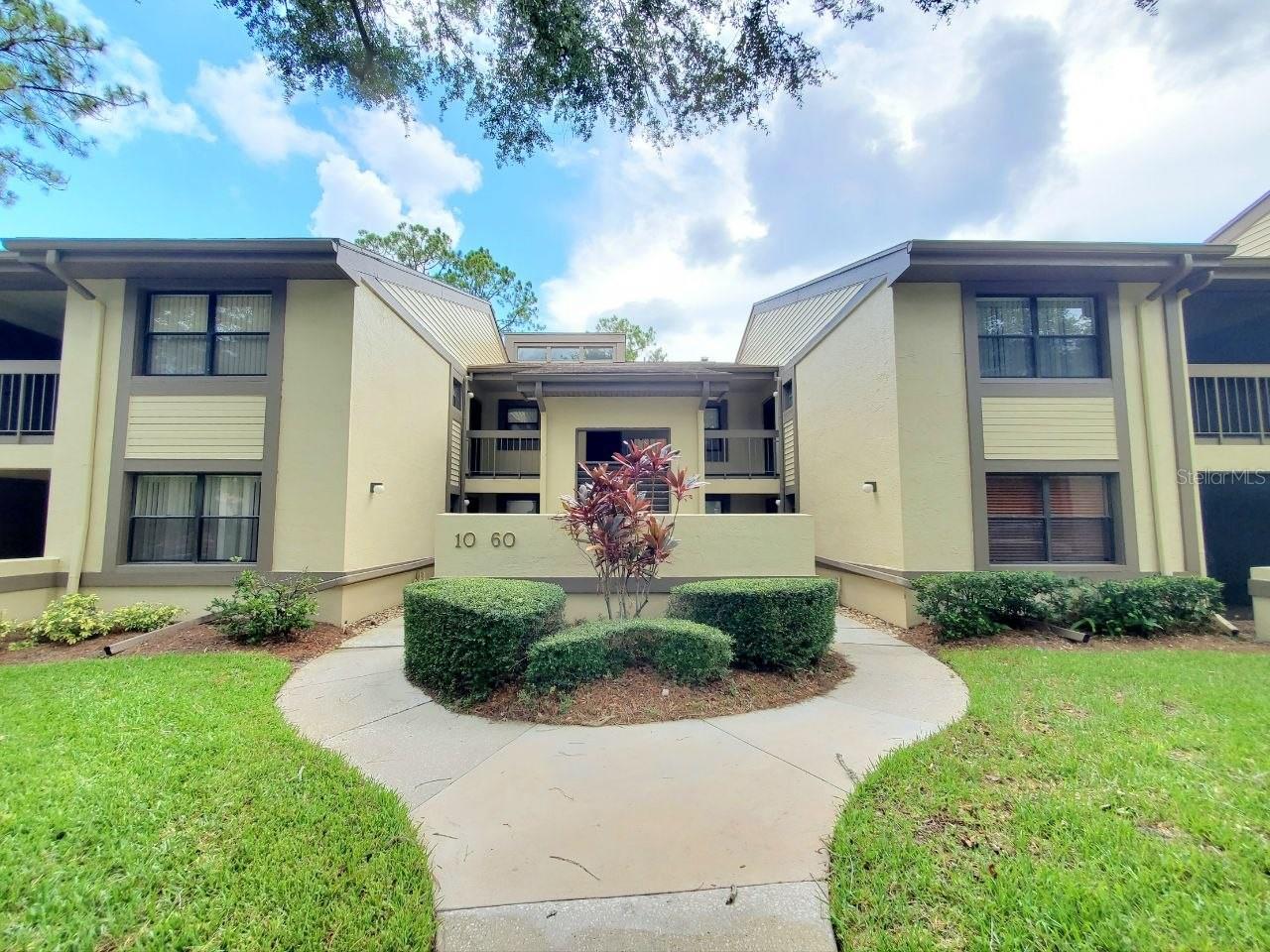 20 Woodlake Pl #20