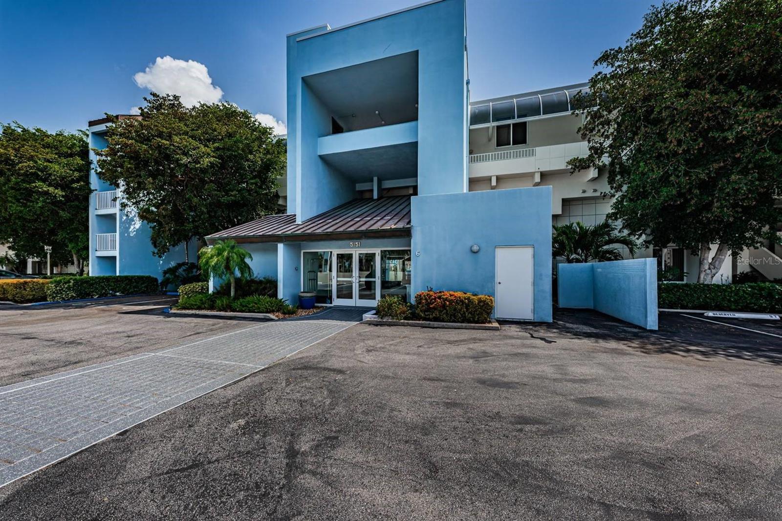 5151 Isla Key Blvd S #220