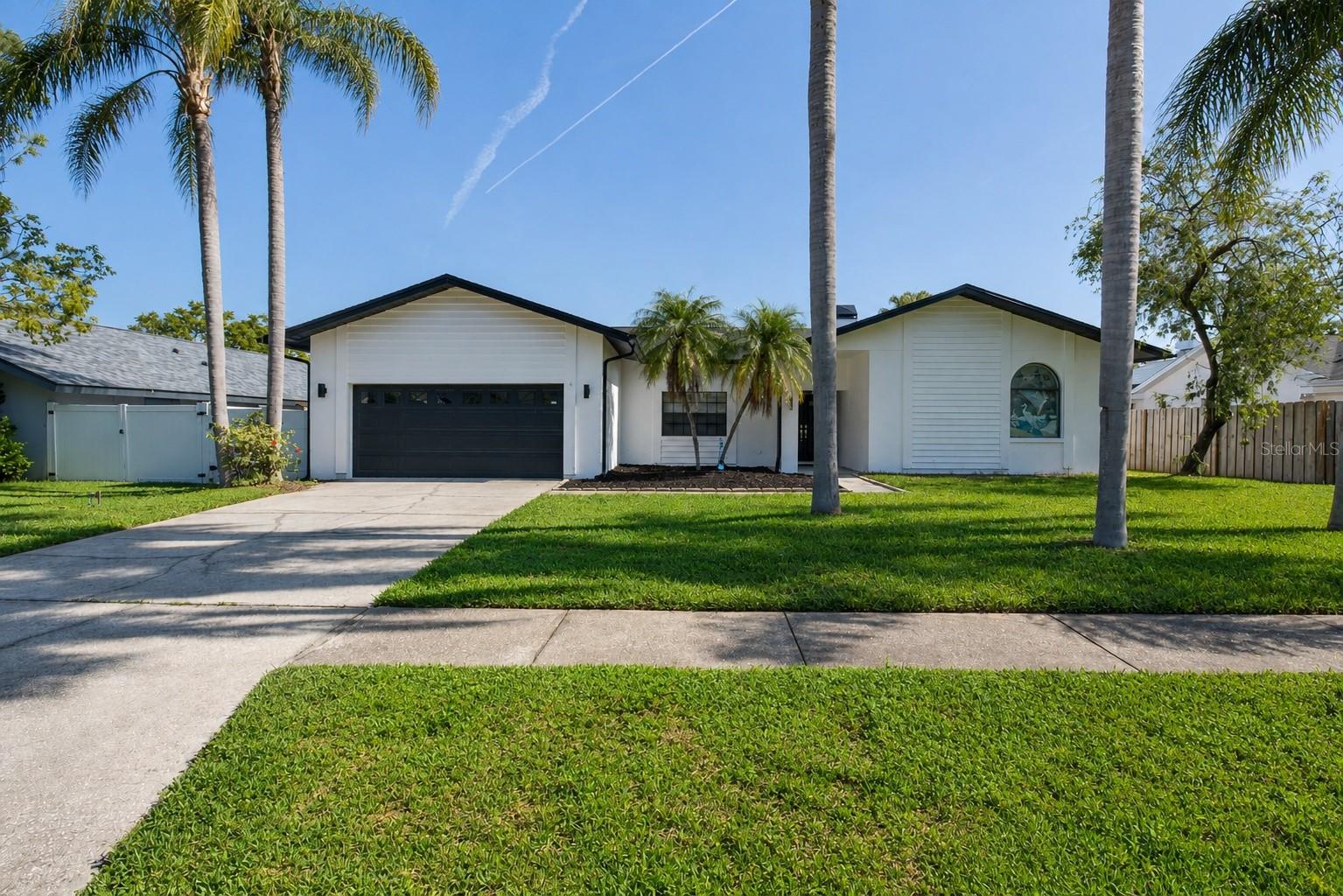2135 Vance Ave photo 1
