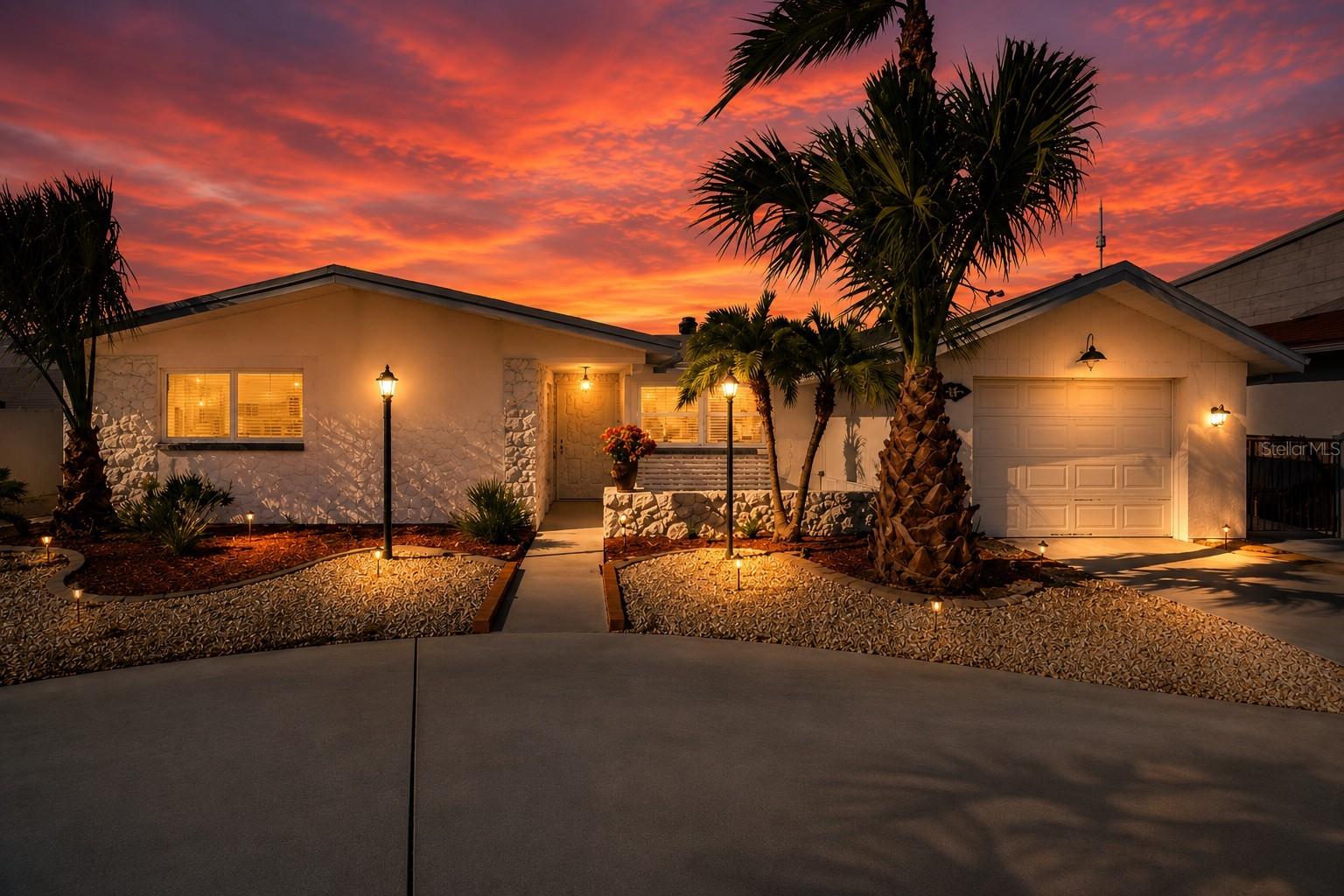 13711 Allyn Dr photo 1