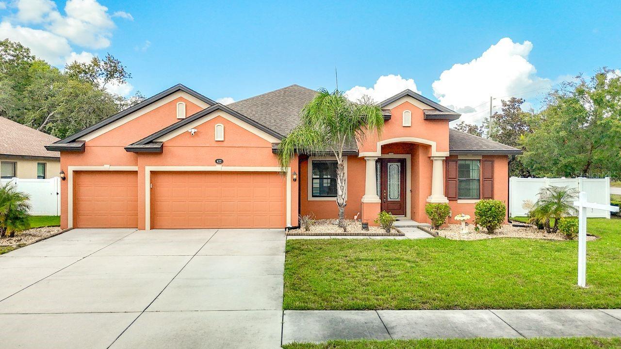 422 Challice Dr photo 1