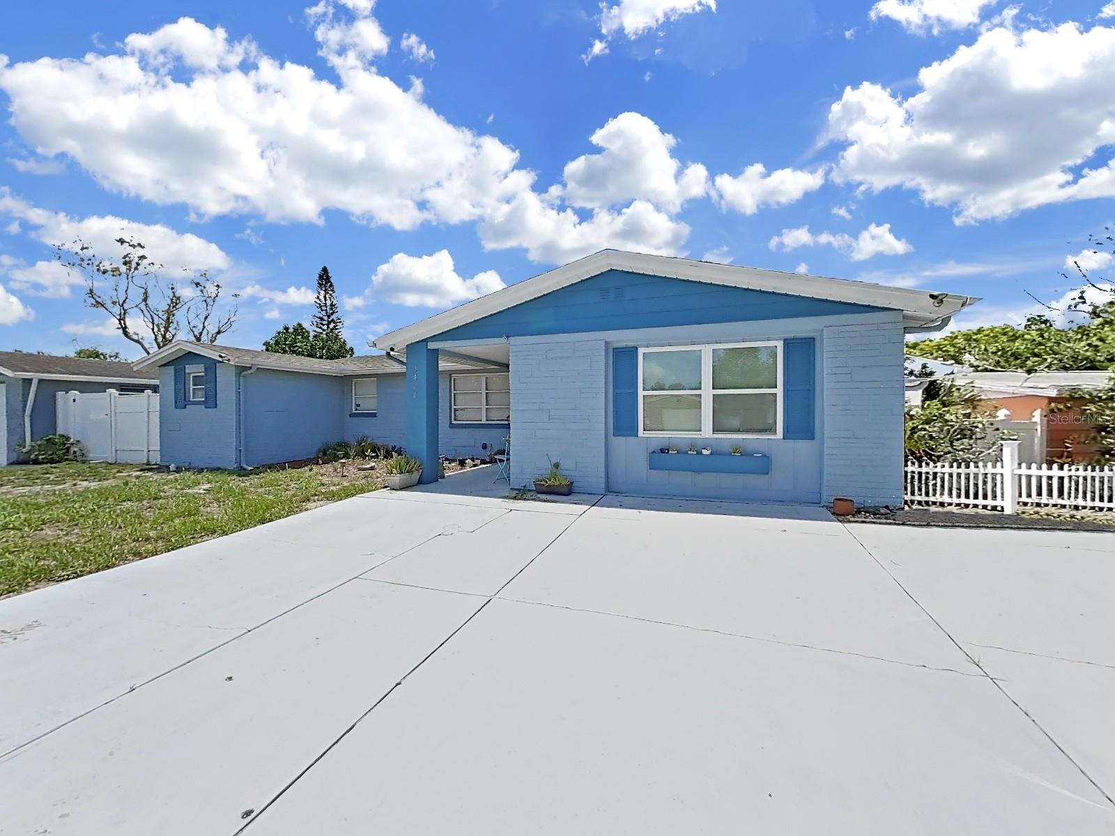 3424 Truman Dr
