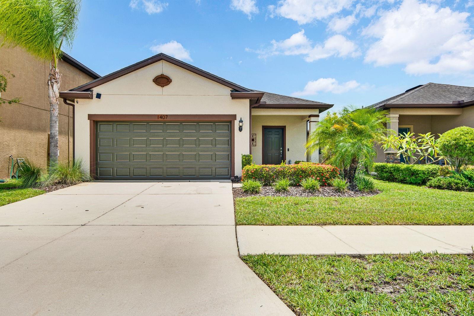 1407 Custer Bayou St photo 1