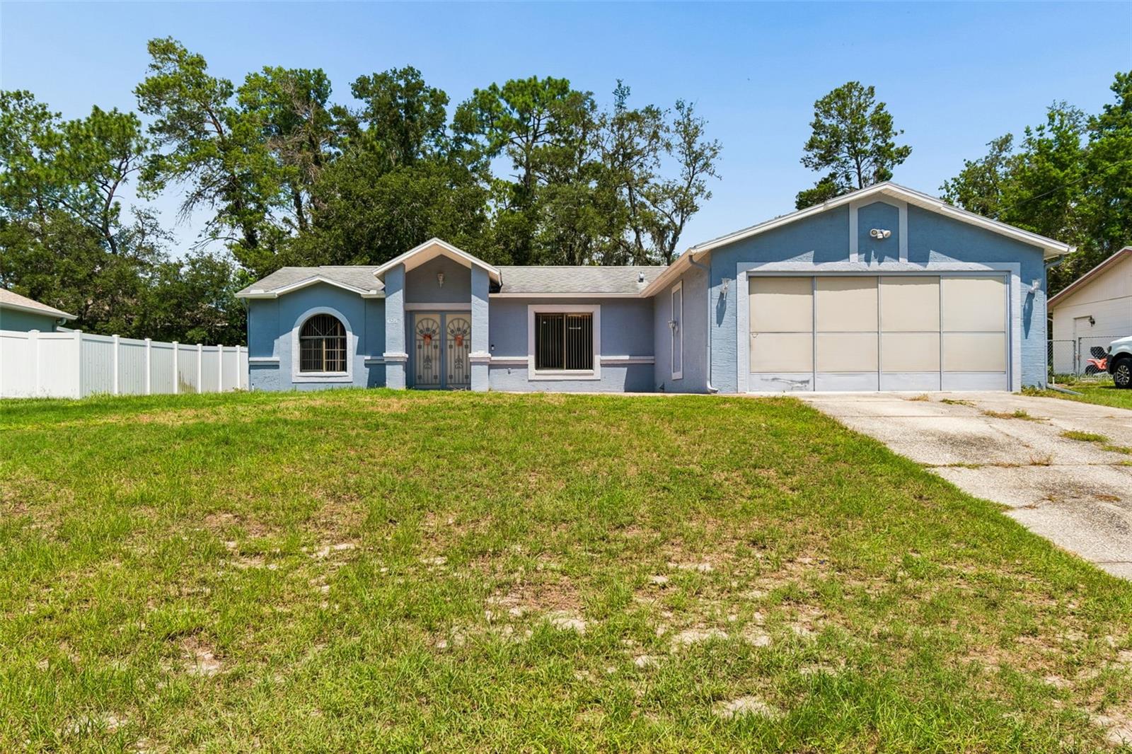 4235 Castle Ave photo 1