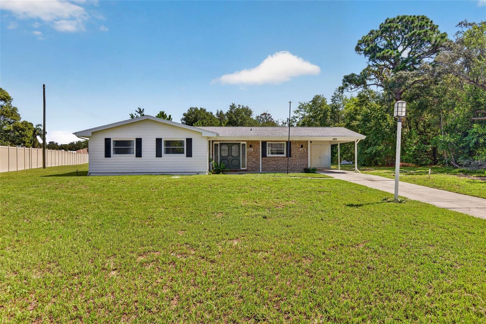 7502 Pond Cir