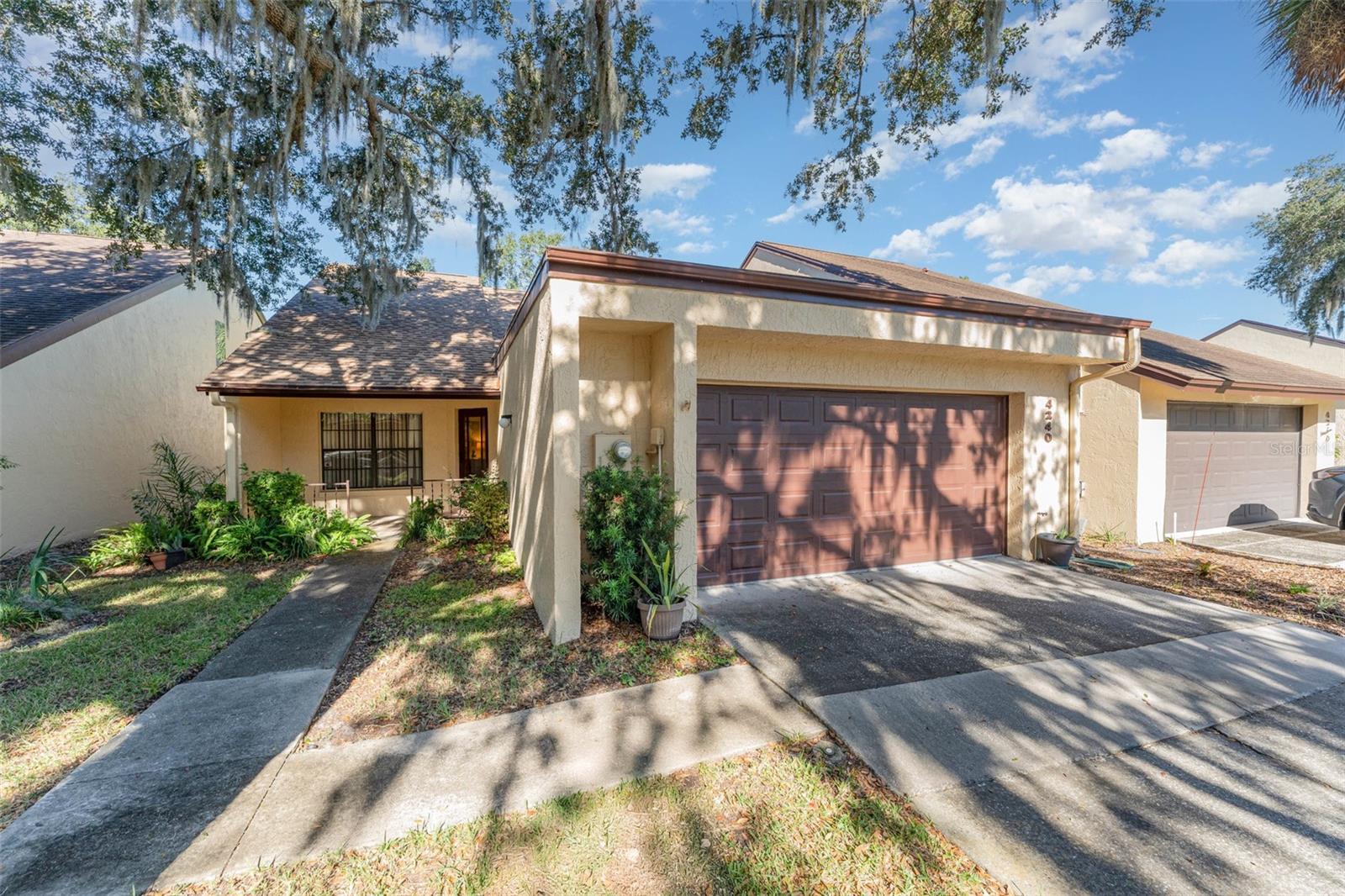 4240 Creekwood Ln