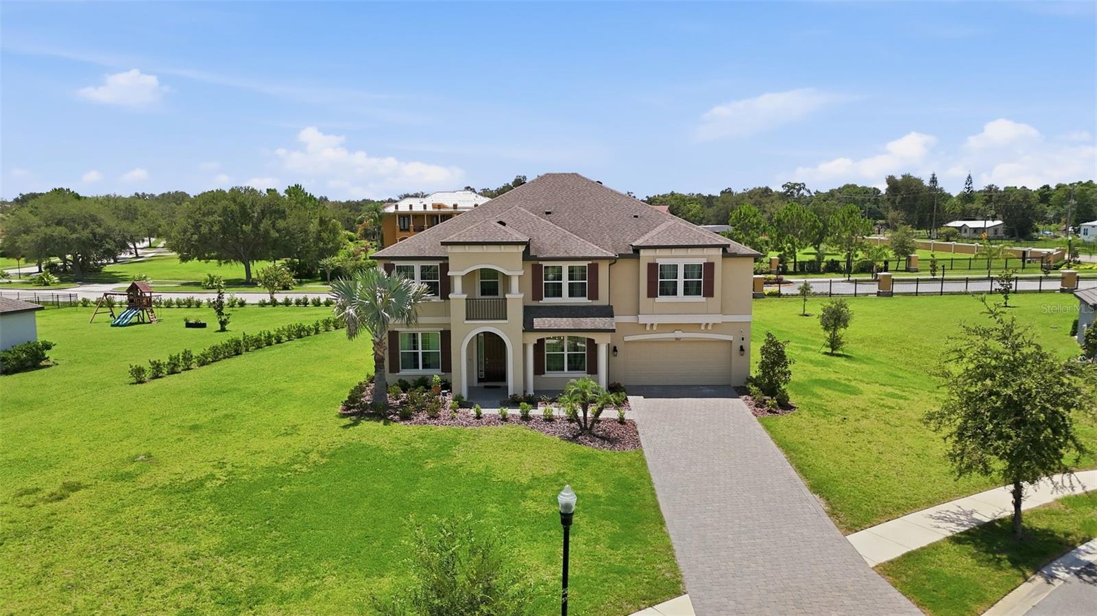 9307 Parisian CT photo 1