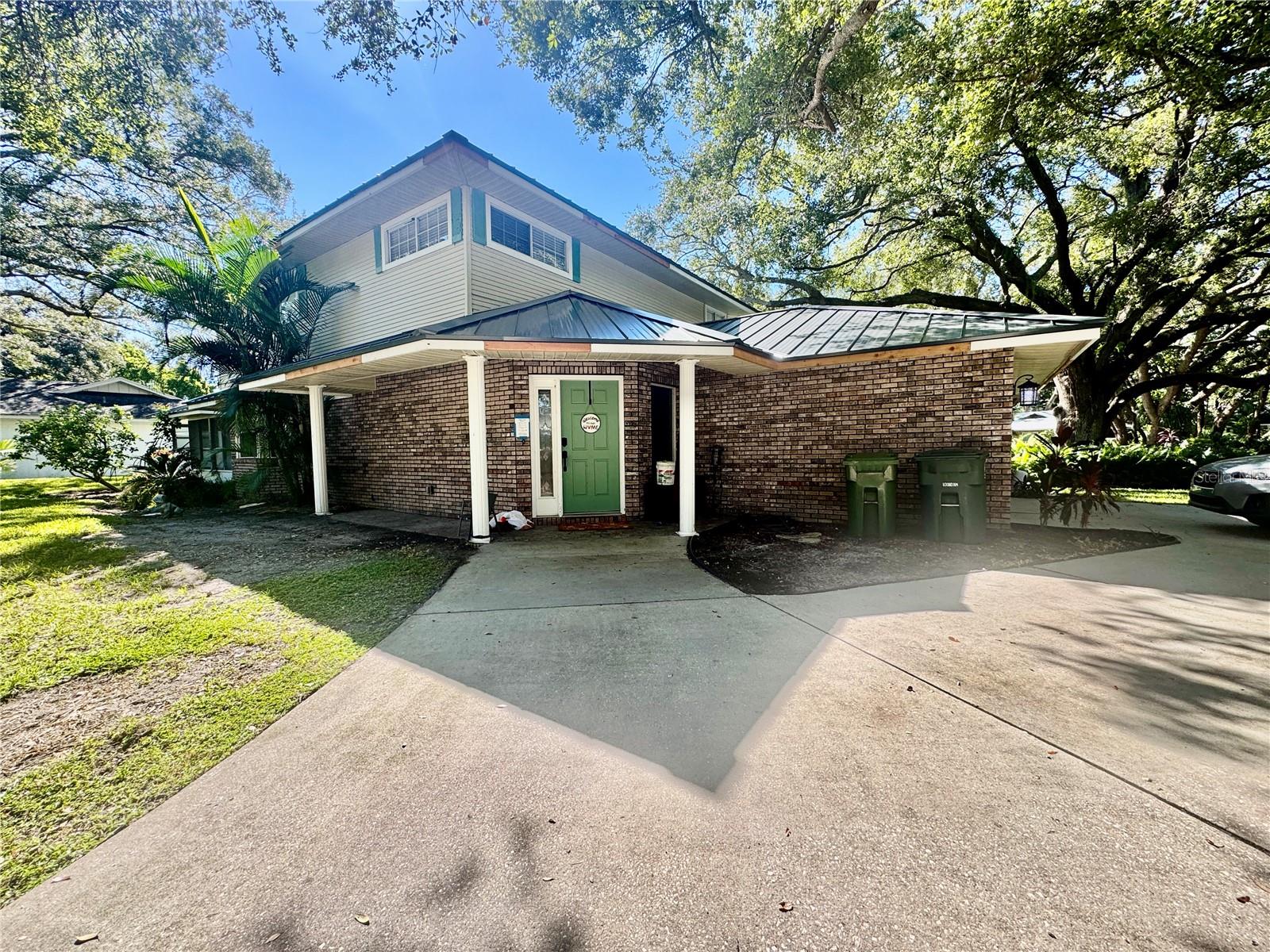 6812 Arbor Oaks Dr