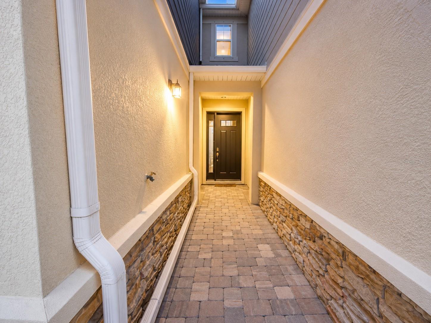 12365 Trailhead Dr