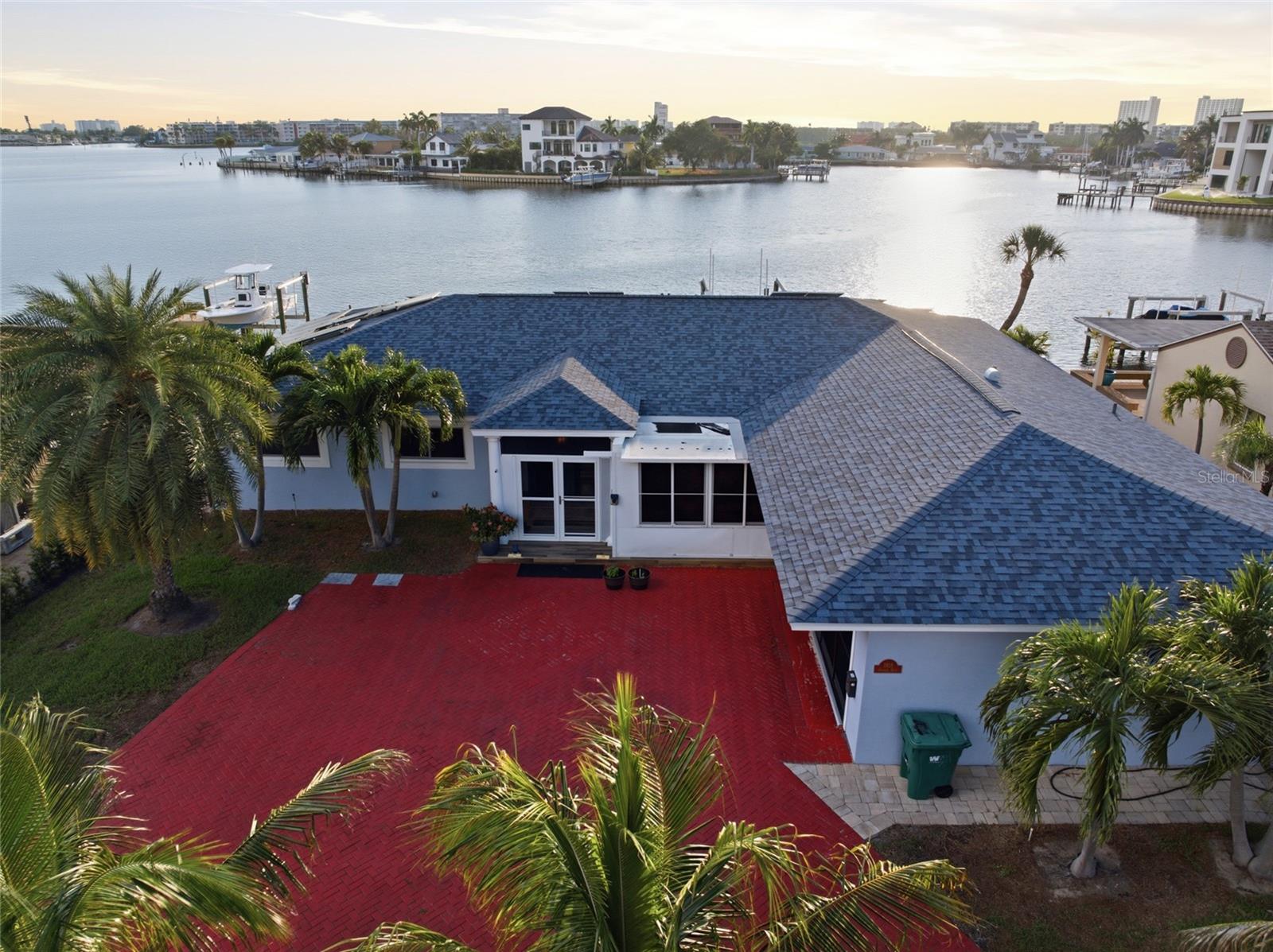 1818 Dolphin Blvd S photo 1