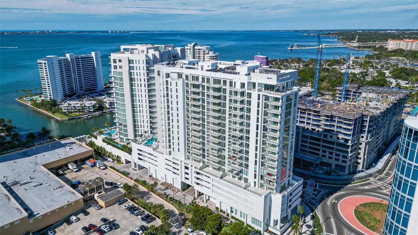 301 Quay Commons #904