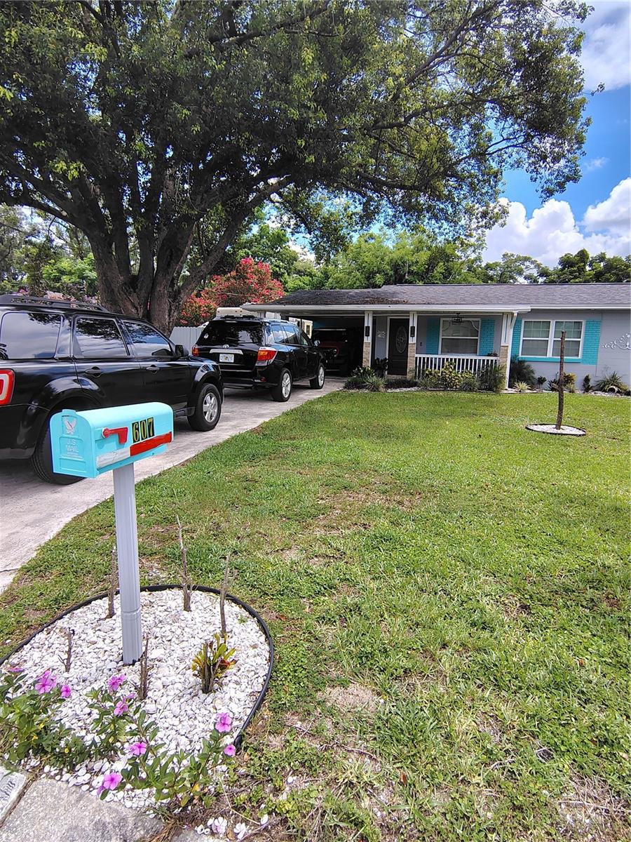 607 Oak Ridge Dr