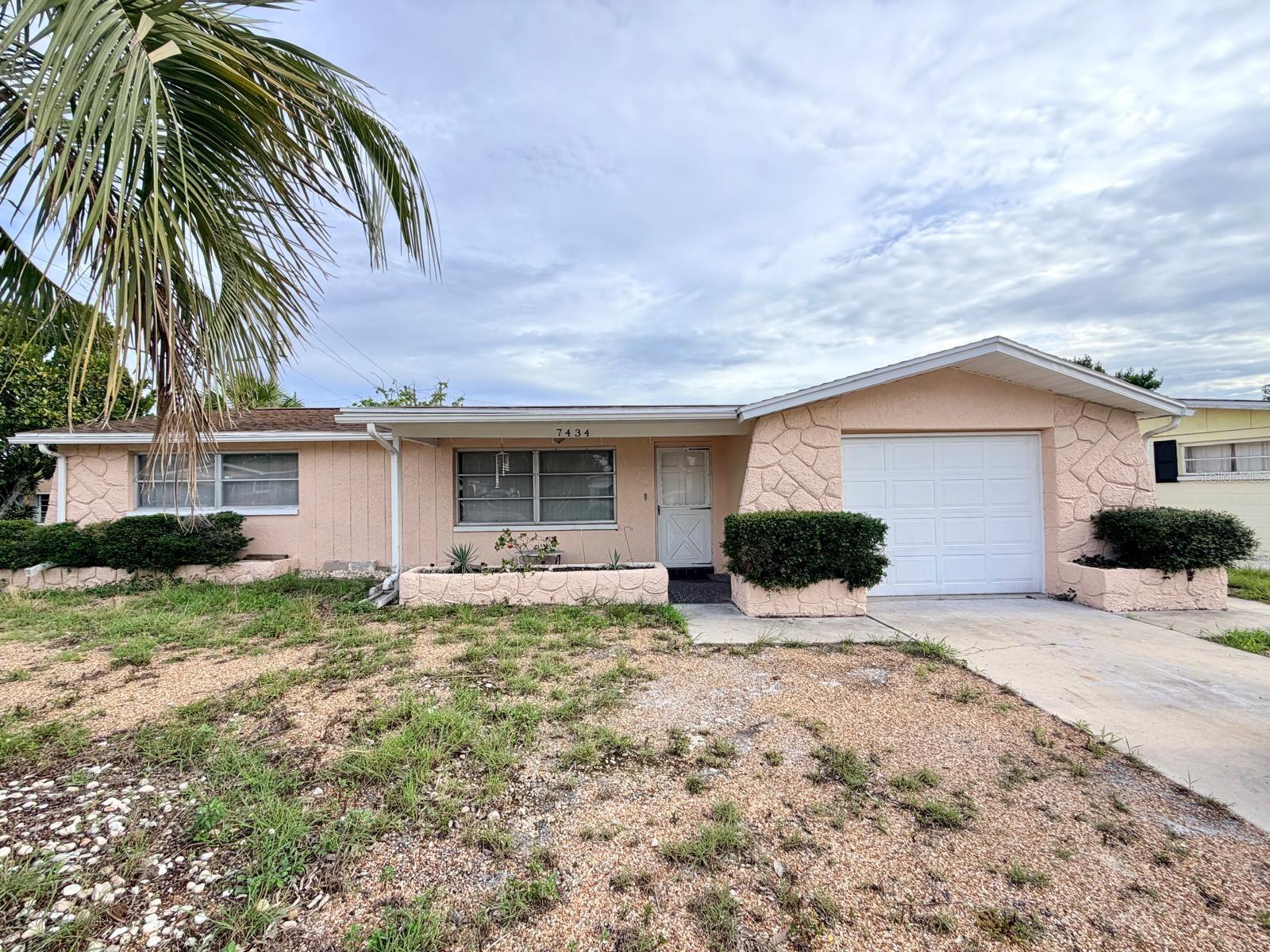7434 Neva Ln photo 1