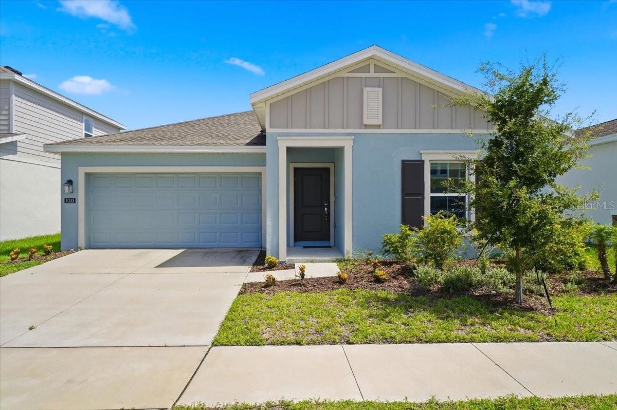1033 Holden Way photo 1
