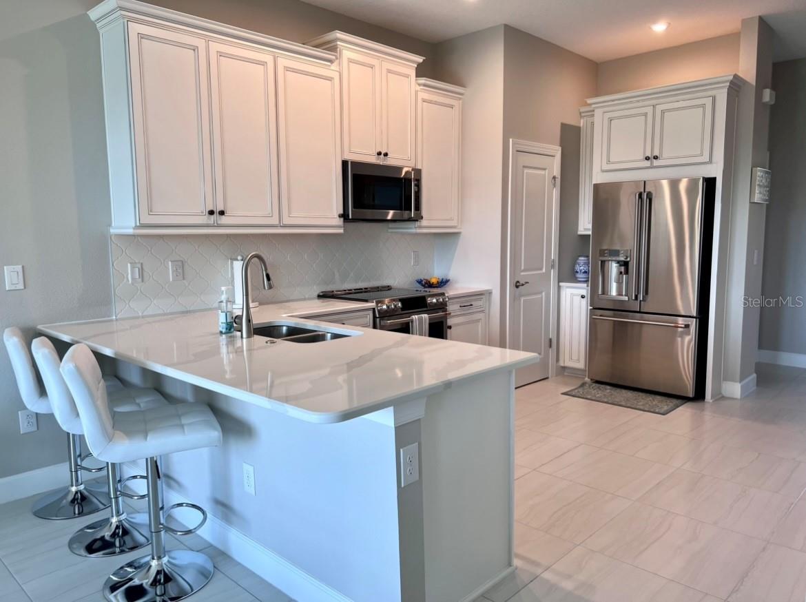 5569 Cannes Cir