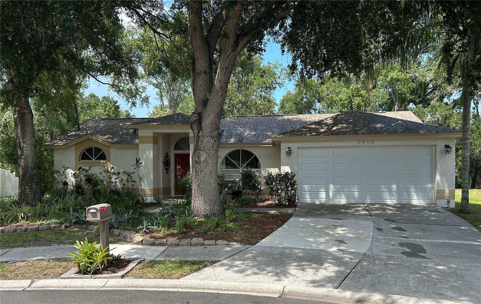 2410 Chobee CT photo 1