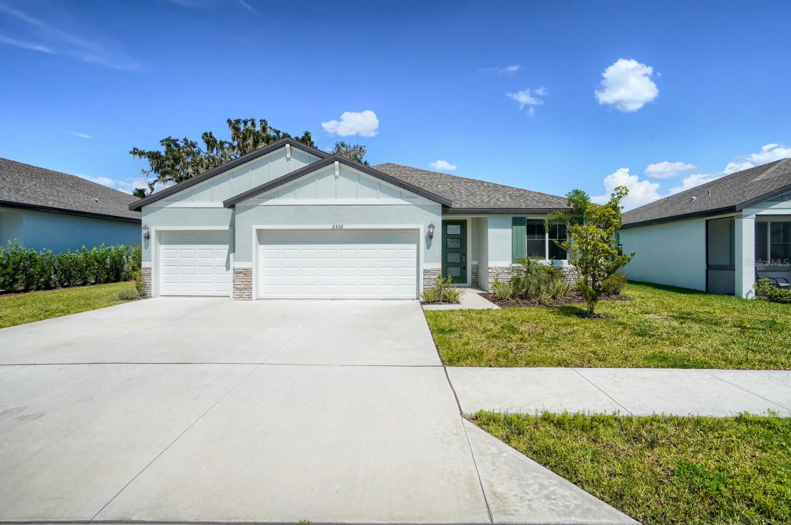 2332 Citrus Bloom Dr photo 1