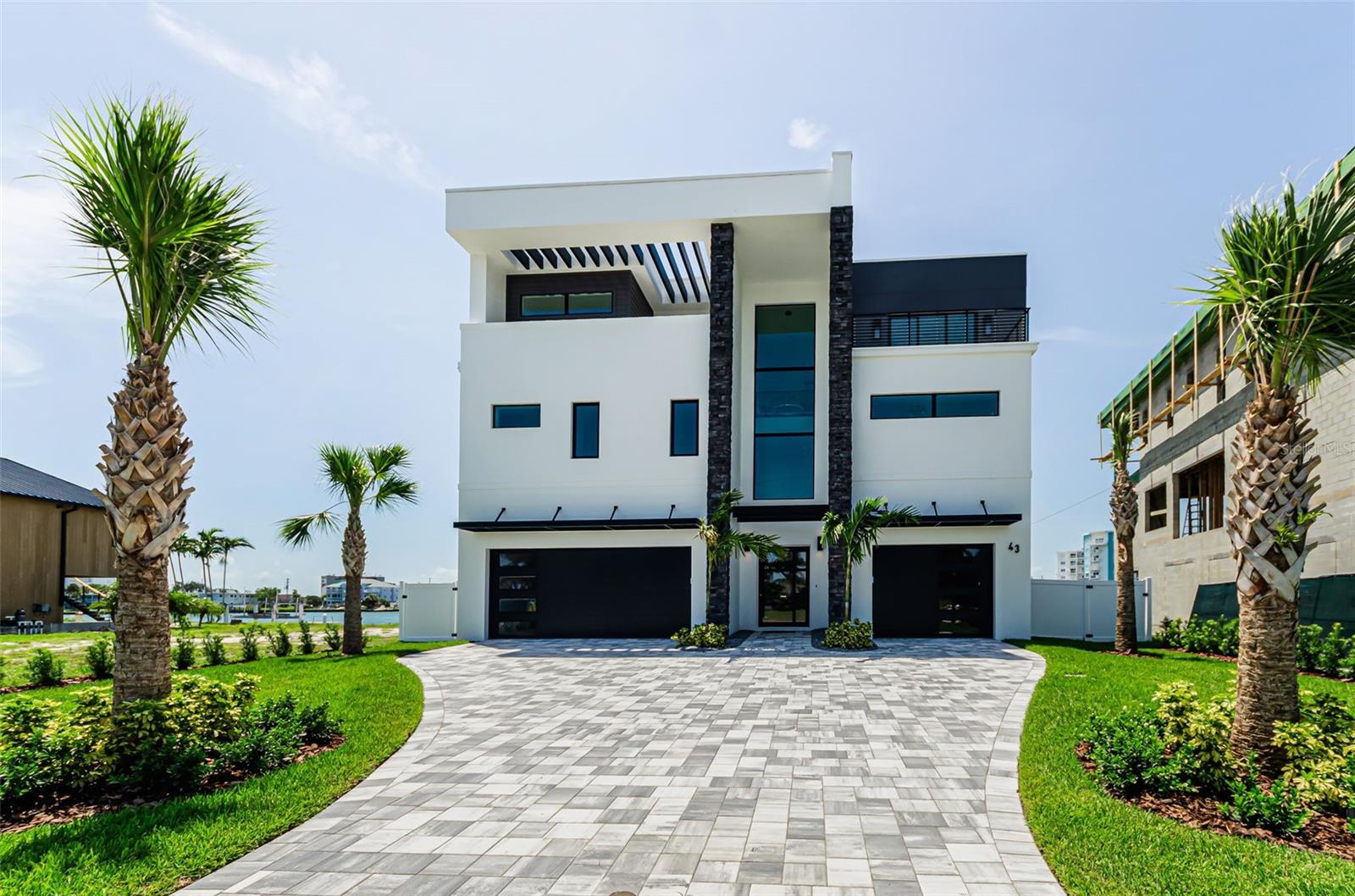 43 Dolphin Dr photo 1