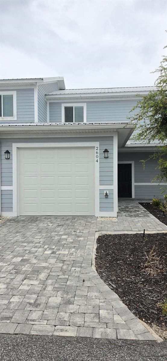 2604 Tanoak Ter