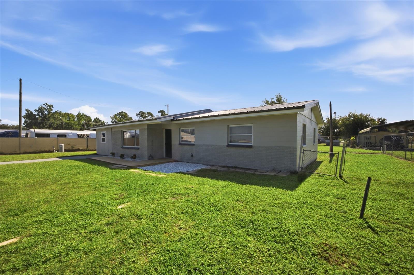3502 Liles Ln photo 1