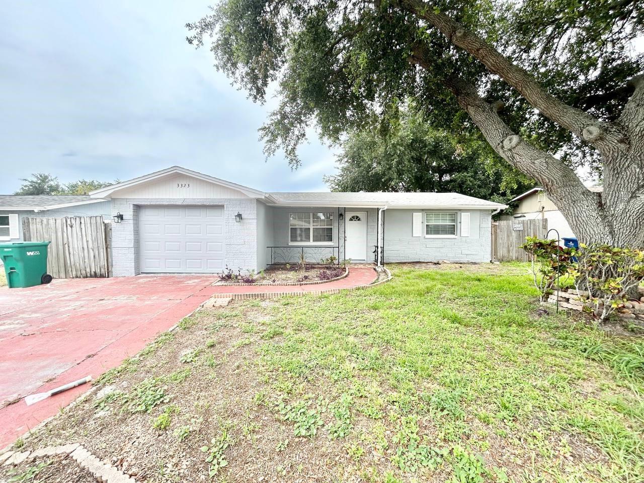 3323 Fairmount Dr