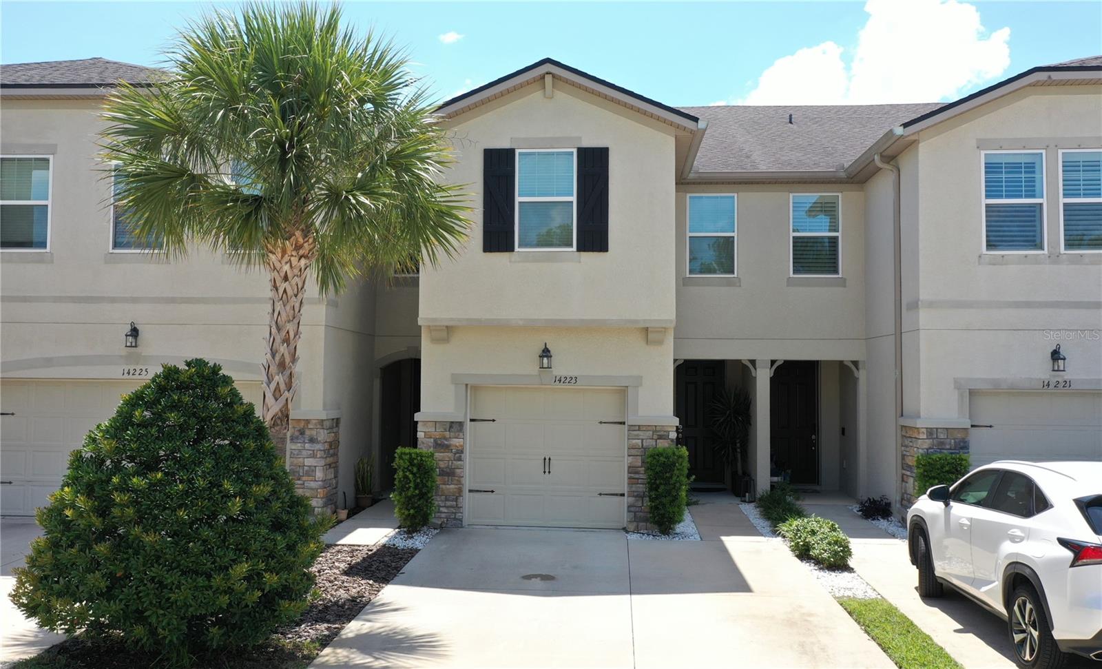 14223 Pondhawk Ln