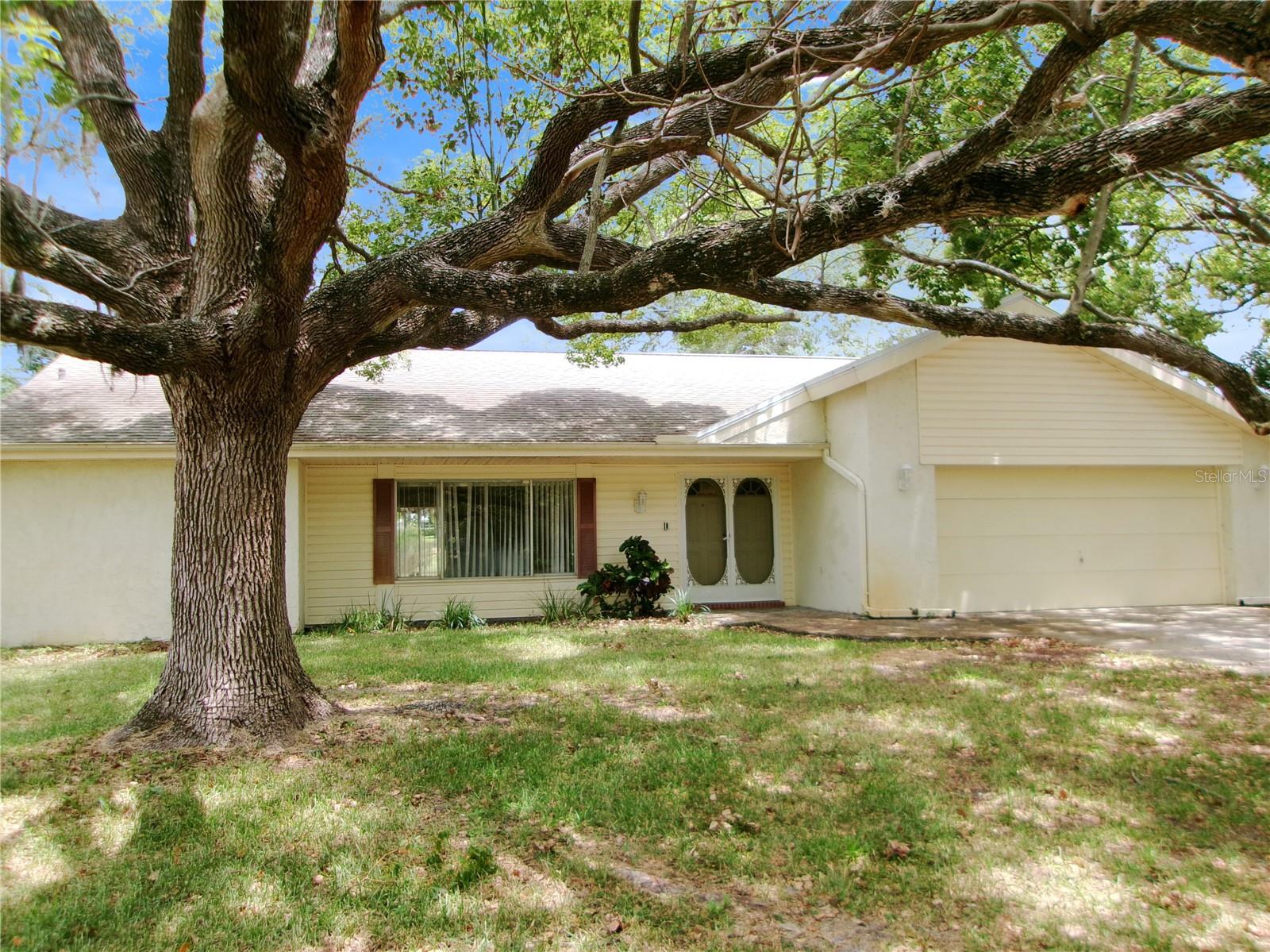 12709 Clock Tower Pkwy photo 1
