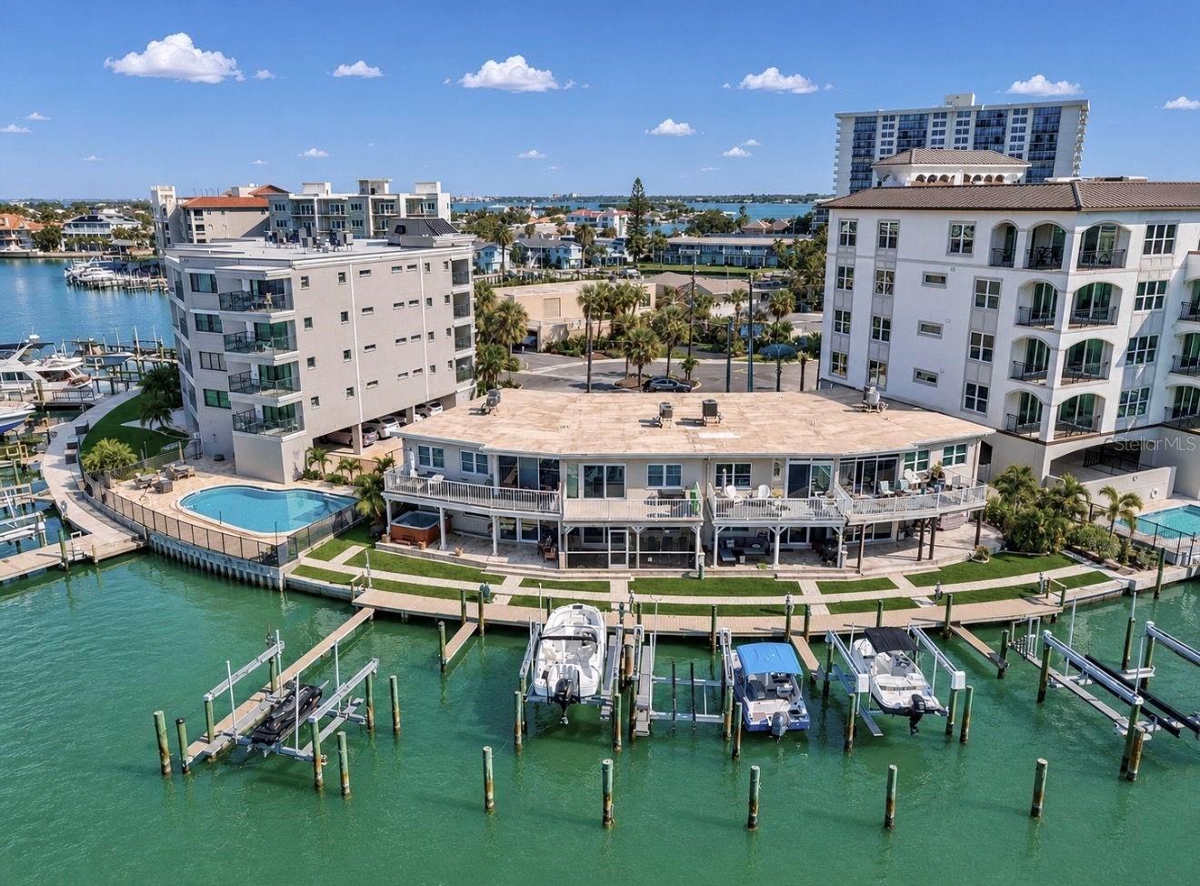 205 Dolphin Pt #4