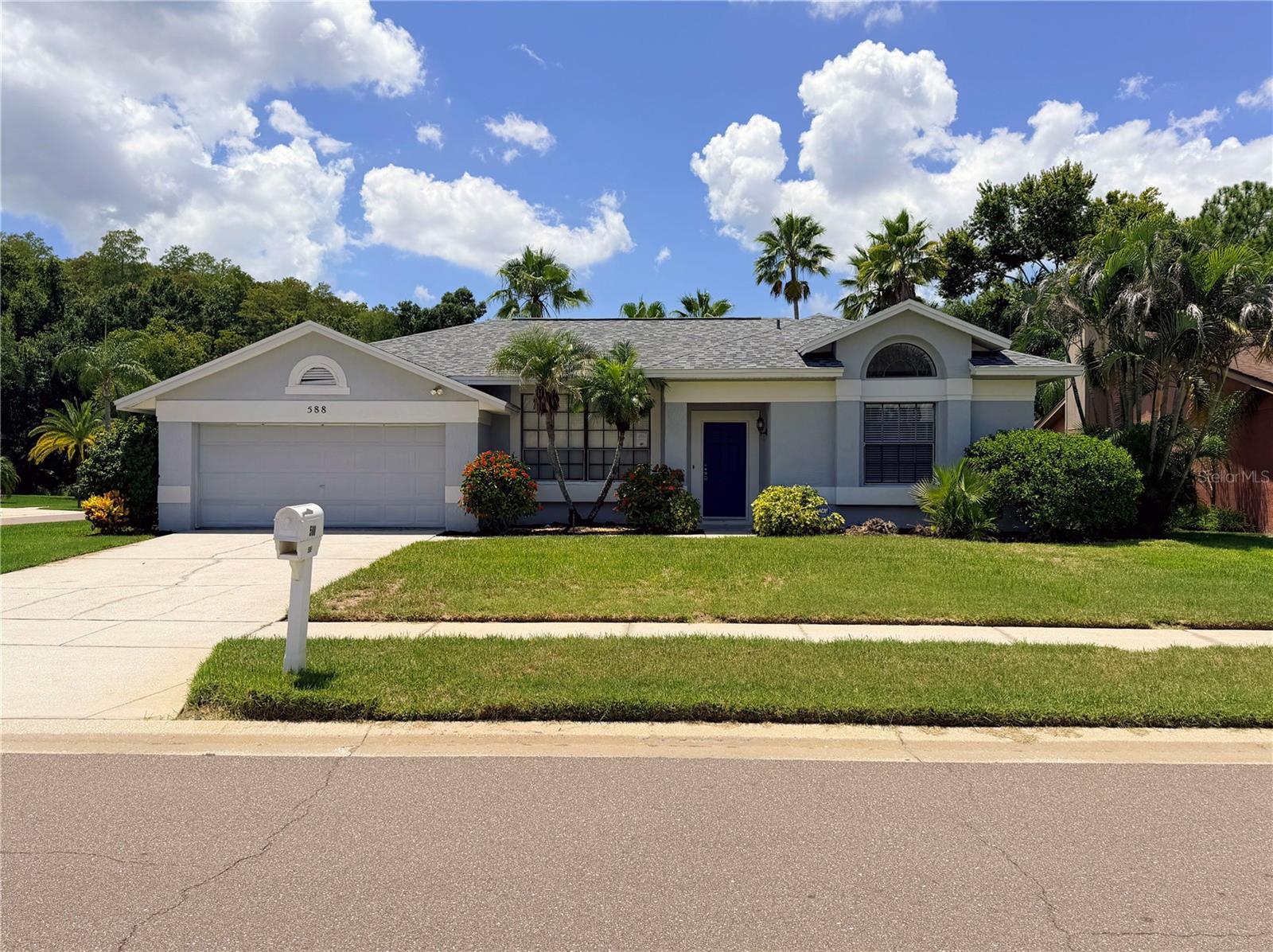 588 Hollowtree Pl
