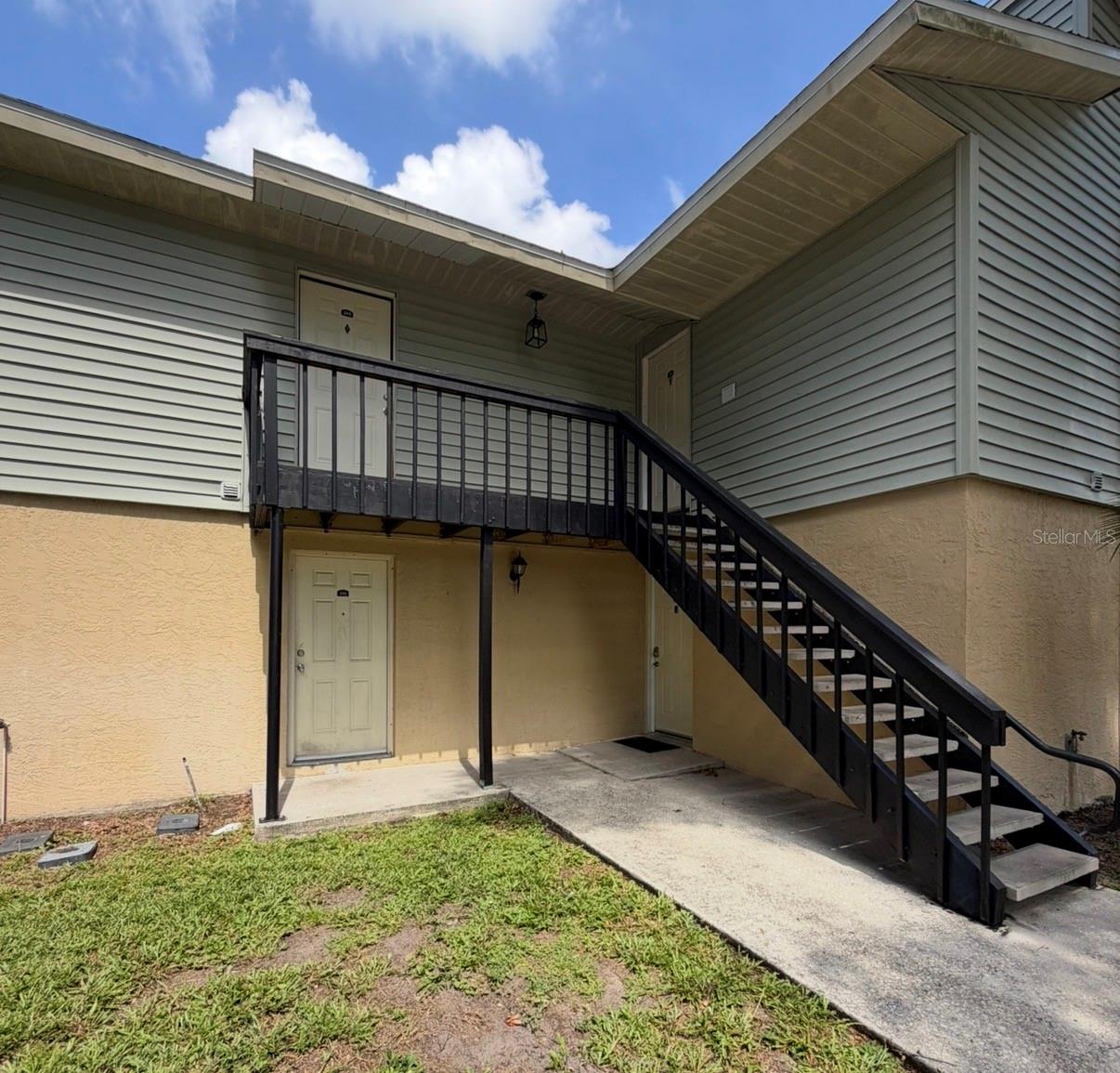 245 Red Maple Pl