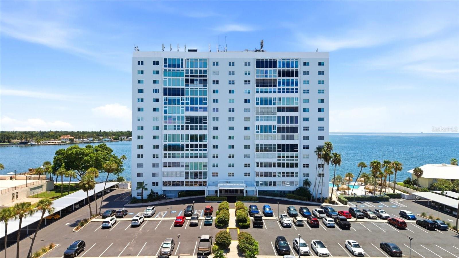 7200 Sunshine Skyway Ln S #6G
