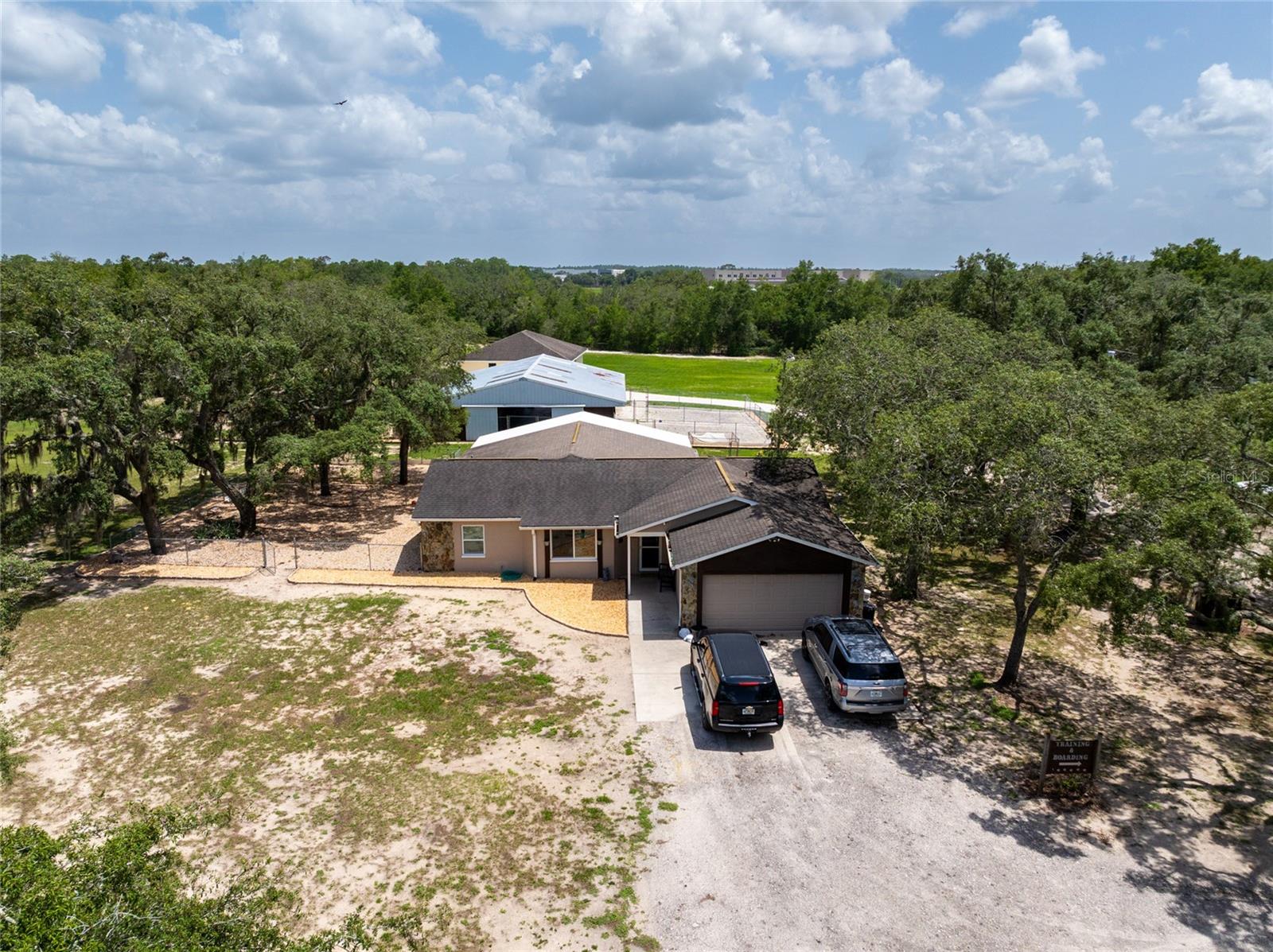 16142 Breakwater Ln photo 1