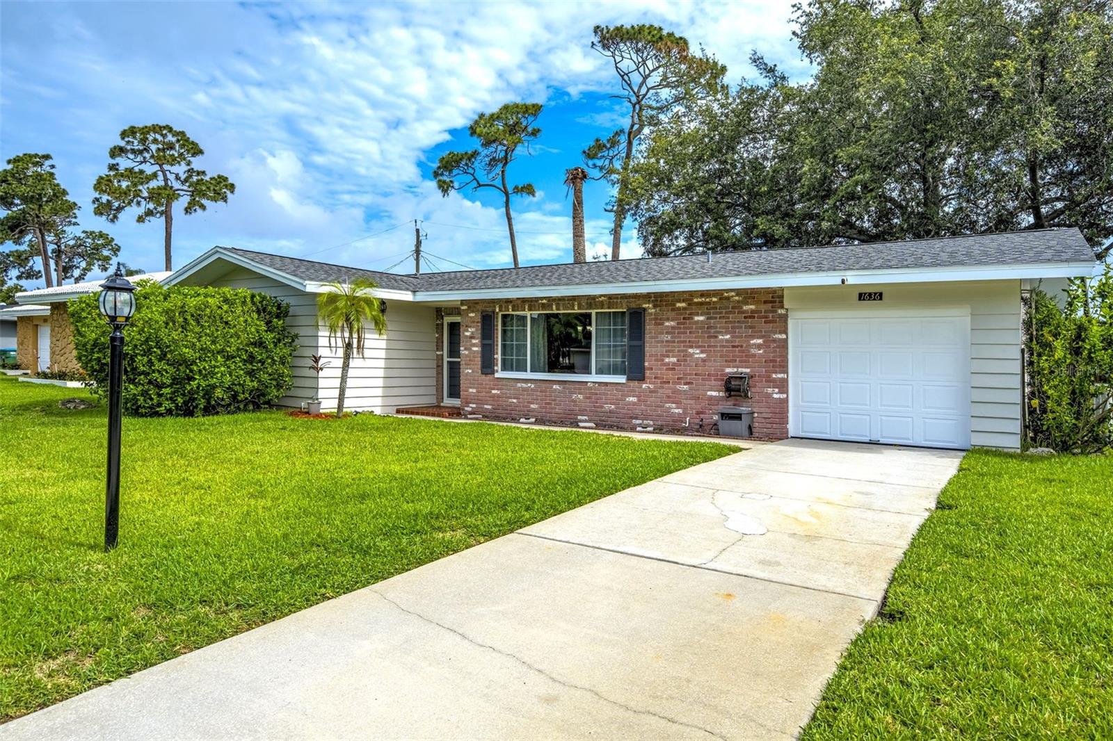 1636 Leisure Dr photo 1